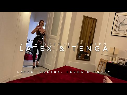 ❤️ Stepsister Redheaded fil-kostum tal-latex fucked minn stepbrother ❤️ Porn Russu lilna ❌️❤